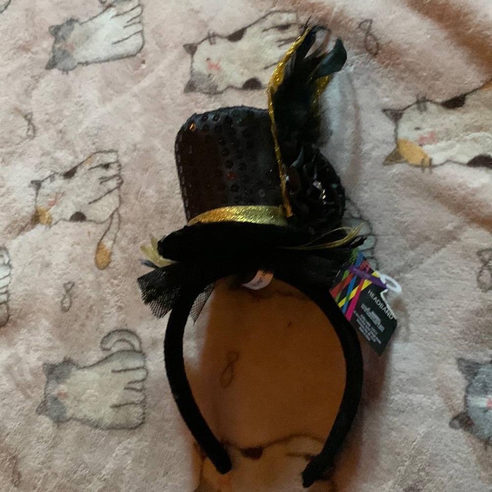 Decorative hat headband